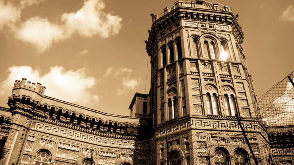 Hero image for Traditional Advertising vs. Digital Advertising blog post.